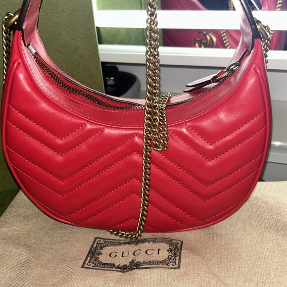 Gucci Red Matelassé Leather Mini GG Marmont Half Moon Shoulder Bag - Picture 3 of 9